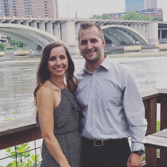 Meet your Posher, Amanda - Picture 1 of 1